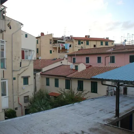 137 Via Mentana Apartment *